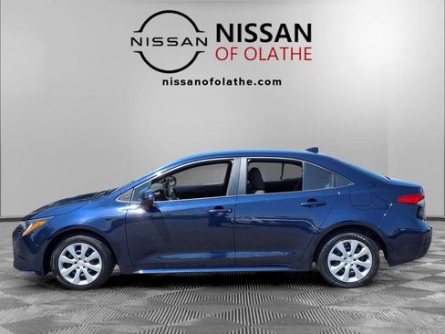 Used 2024 Toyota Corolla LE FWD image 28
