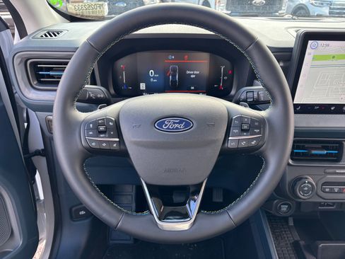 New 2025 Ford Maverick Lobo image 9