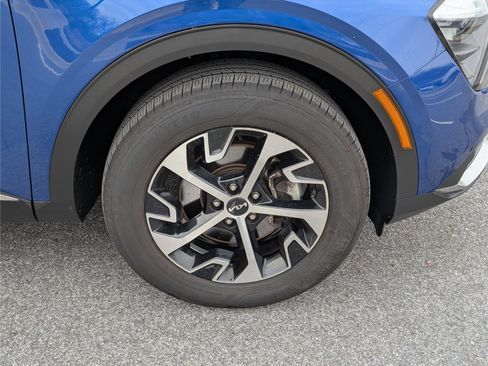 Used 2023 Kia Sportage EX AWD/4WD image 9