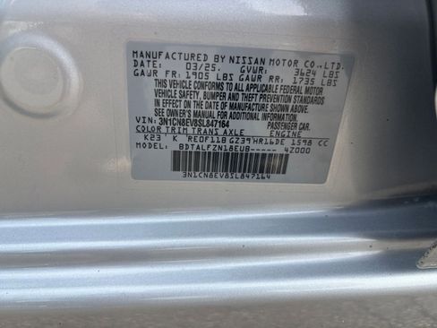 Used 2025 Nissan Versa SV FWD image 27