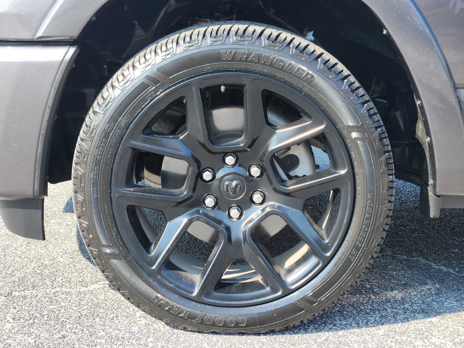 Used 2025 RAM 1500 Laramie w/ Night Edition AWD/4WD image 10