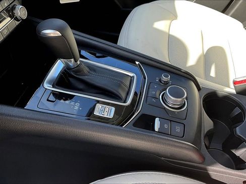 Used 2025 MAZDA CX-5 AWD 2.5 S w/ Preferred Package image 17