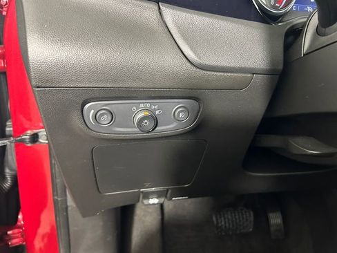 Used 2021 Buick Encore GX Preferred w/ Cold Weather Comfort Package image 20