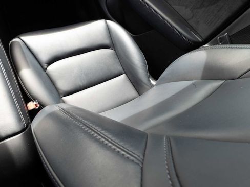 Used 2021 Tesla Model Y Long Range image 26