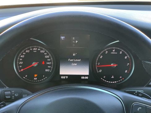 Used 2018 Mercedes-Benz GLC 300 4MATIC image 8
