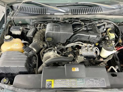 Used 2003 Ford Explorer XLT AWD/4WD image 28
