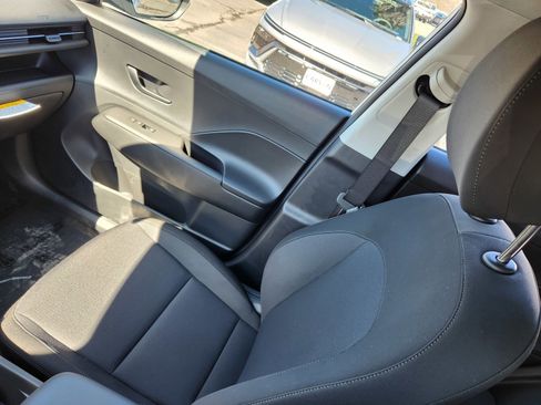 New 2026 Hyundai Kona SE image 19