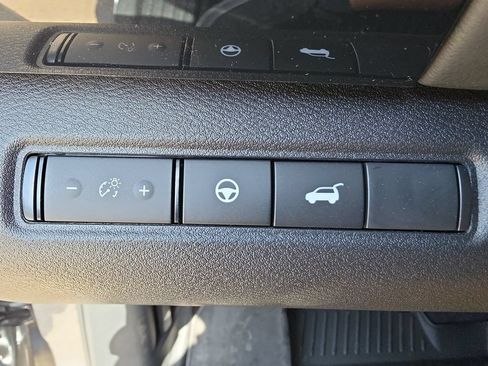 New 2026 Nissan Pathfinder SV FWD image 39
