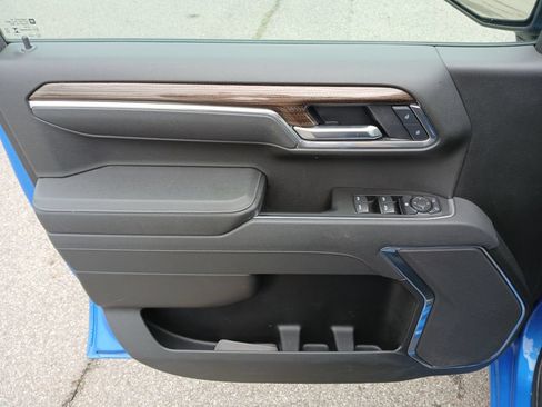 Certified 2025 Chevrolet Silverado 1500 LT AWD/4WD image 23