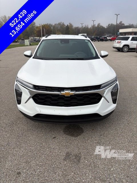 Used 2026 Chevrolet Trax LT FWD image 10