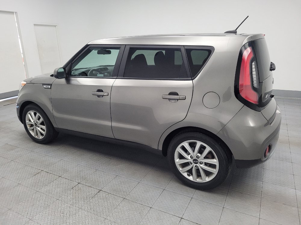 Used 2019 Kia Soul + FWD image 3