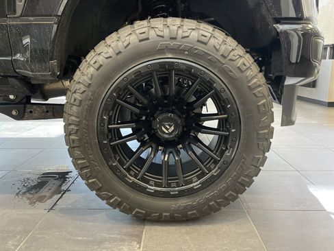 Used 2026 Ford F250 Platinum image 12