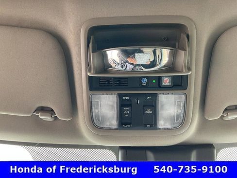 Used 2019 Honda Odyssey Elite image 46