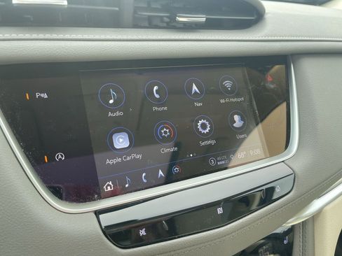 Used 2021 Cadillac XT5 Premium Luxury AWD/4WD image 16