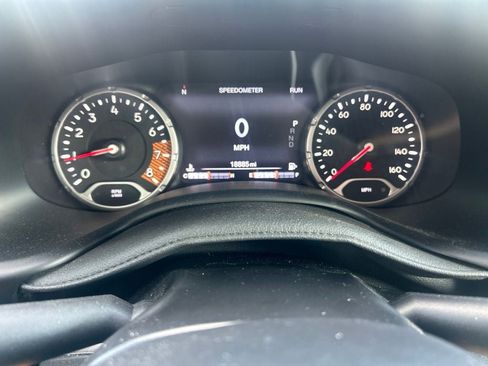 Used 2023 Jeep Renegade Limited AWD/4WD image 15