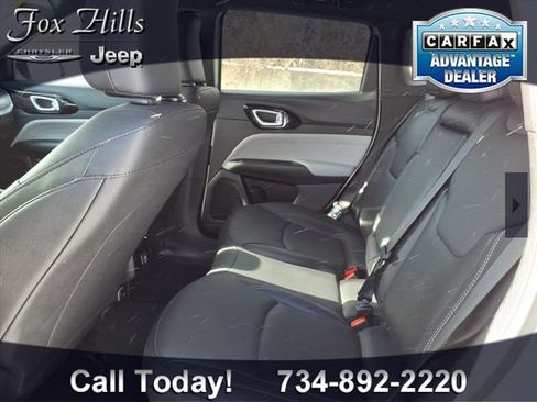 Used 2026 Jeep Compass Limited image 11