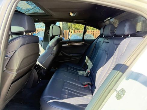 Used 2018 BMW 530e xDrive 530e xDrive iPerformance Sedan image 13