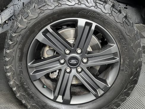 Used 2023 Ford F150 Lariat w/ Equipment Group 502A High AWD/4WD image 14