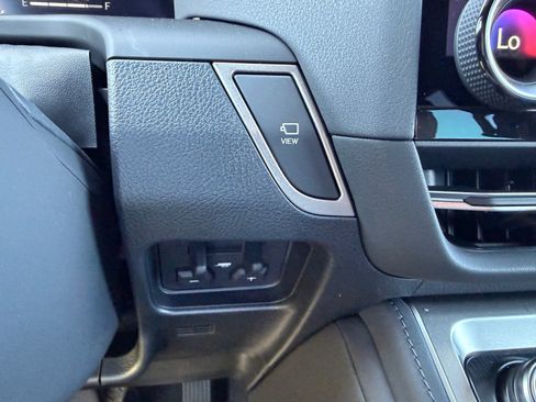 Used 2026 Lexus GX 550 AWD/4WD image 33