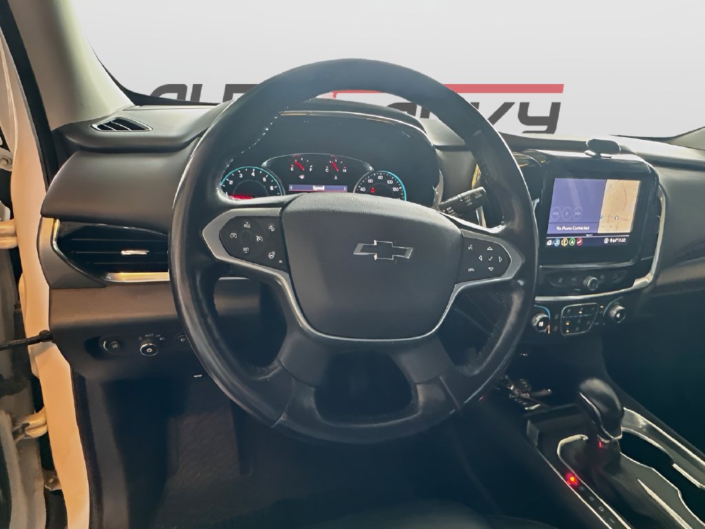 Used 2021 Chevrolet Traverse RS FWD image 11