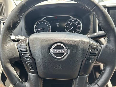 Used 2025 Nissan Frontier SV w/ SV Convenience Package RWD image 36