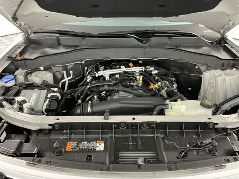 Used 2026 Ford Explorer Active AWD/4WD image 33