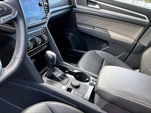 Certified 2023 Volkswagen Atlas SE AWD/4WD image 23