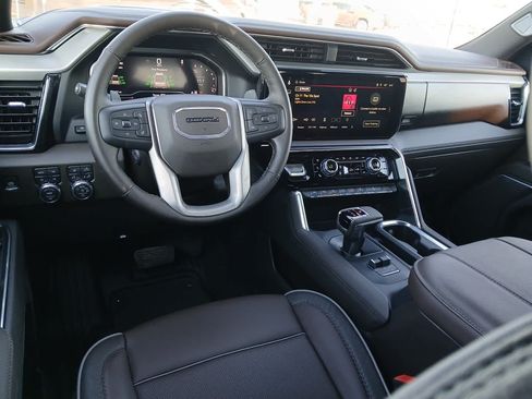 Used 2025 GMC Sierra 1500 Denali w/ Technology Package AWD/4WD image 29