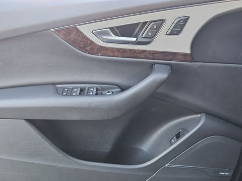 Used 2019 Audi Q7 2.0T Premium Plus w/ Premium Plus Package image 22
