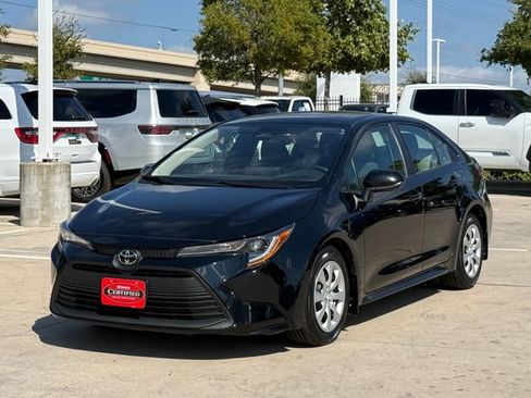 Used 2024 Toyota Corolla LE FWD image 9