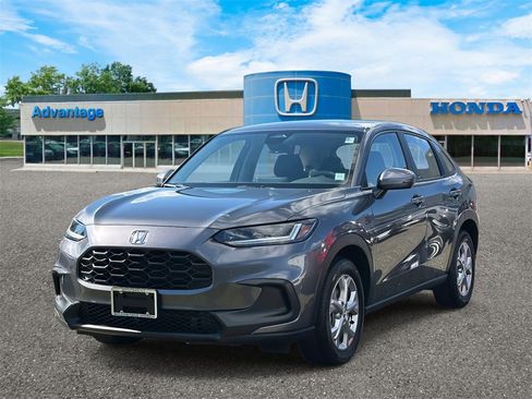 Certified 2023 Honda HR-V LX image 2