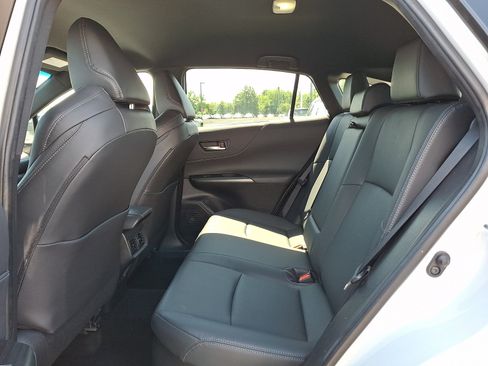 Used 2024 Toyota Venza Nightshade AWD/4WD image 9