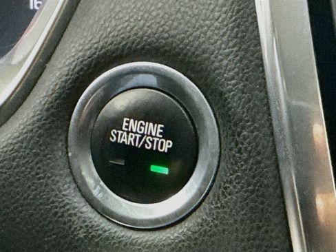 Used 2020 Chevrolet Traverse LT AWD/4WD image 19
