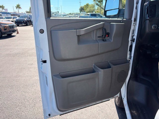 Used 2023 GMC Savana 2500 w/ Driver Convenience Package RWD image 11