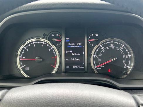Certified 2021 Toyota 4Runner TRD Off-Road Premium w/ Moonroof Package AWD/4WD image 35