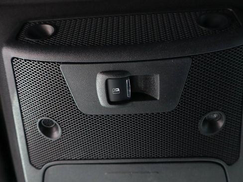 Used 2018 Ford F150 Platinum w/ Equipment Group 701A Luxury image 26