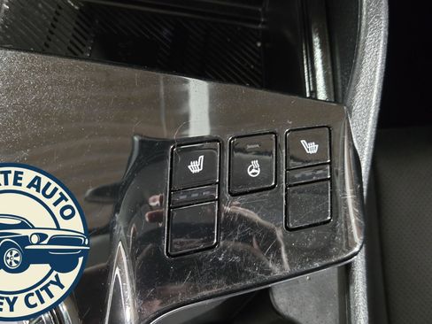 Used 2023 Kia Sportage EX w/ EX Premium Package image 17