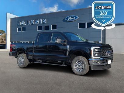 New 2026 Ford F350 Lariat w/ FX4 Off-Road Package