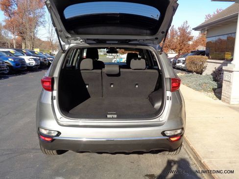 Used 2022 Kia Sportage LX AWD/4WD image 18