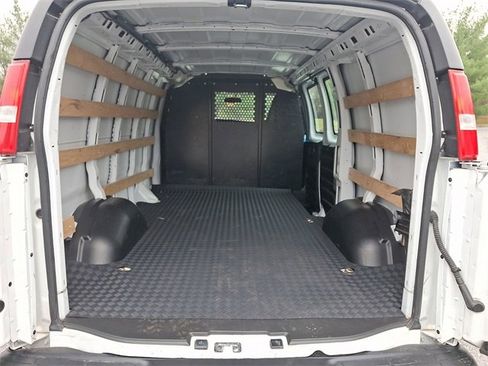 Certified 2023 GMC Savana 2500 Work Van w/ Driver Convenience Package image 28