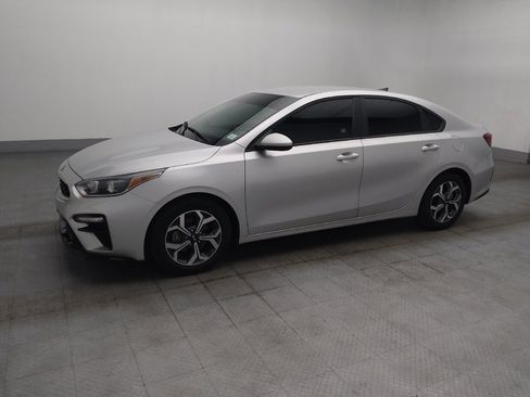 Used 2020 Kia Forte LXS FWD image 2