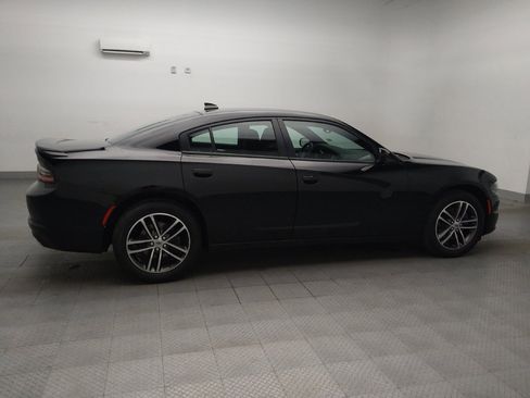 Used 2019 Dodge Charger SXT AWD/4WD image 10
