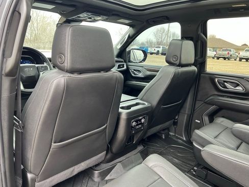 Used 2024 Chevrolet Tahoe Z71 w/ Luxury Package image 29