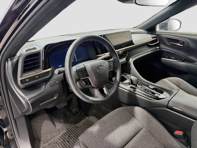 Certified 2024 Toyota Crown AWD/4WD image 8