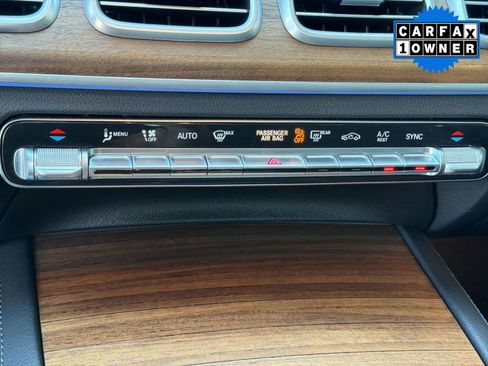 Used 2025 Mercedes-Benz GLS 450 4MATIC image 17