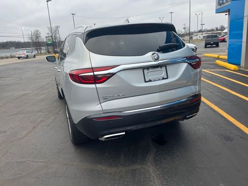 Used 2021 Buick Enclave Premium w/ Surround and Sites Package image 4