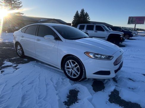 Used 2014 Ford Fusion SE image 8