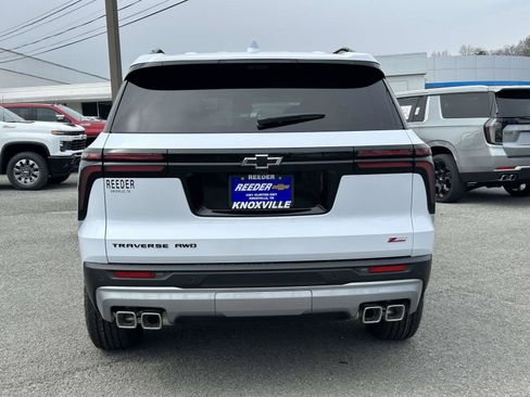 New 2026 Chevrolet Traverse Z71 w/ Driver Confidence Package image 4