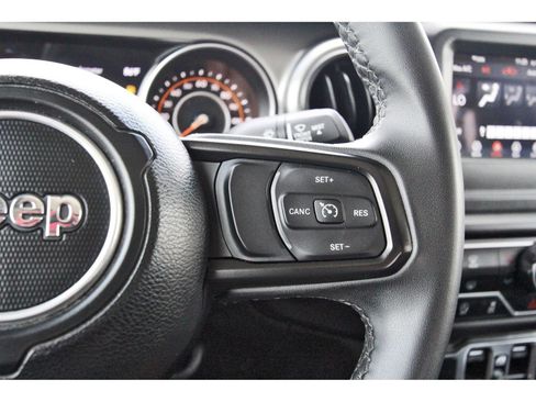 Used 2023 Jeep Gladiator Sport AWD/4WD image 24