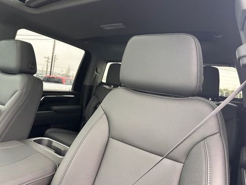 New 2026 GMC Sierra 2500 SLT w/ SLT Premium Package image 26